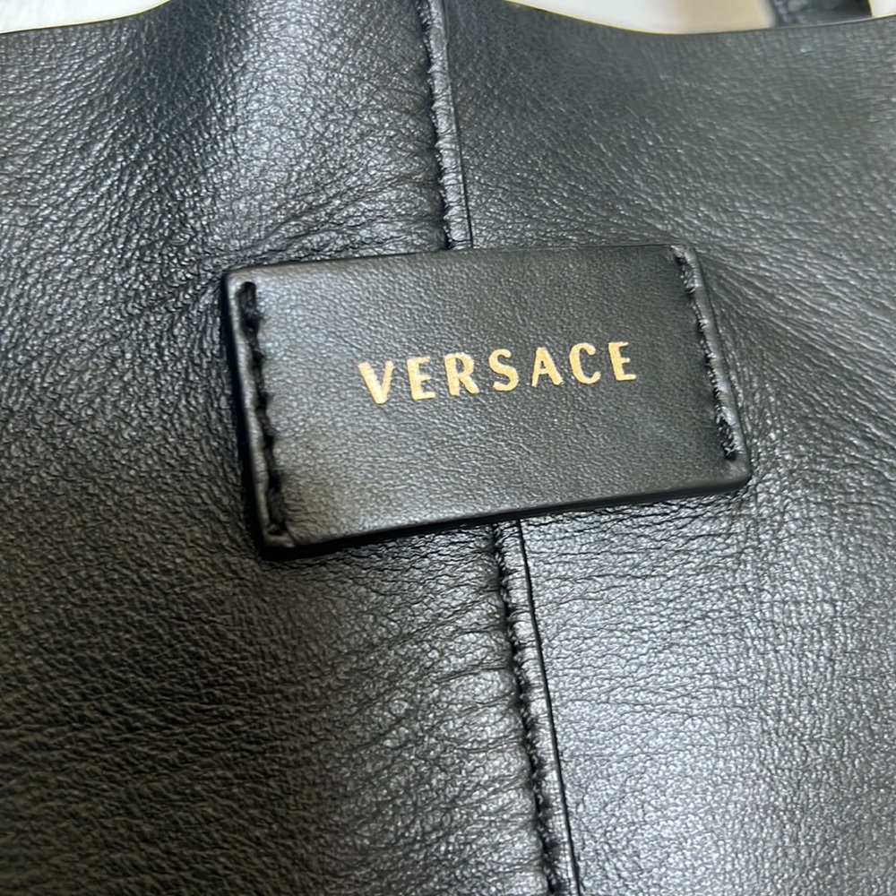 Authentic versace tote bag - Picture 5 of 13